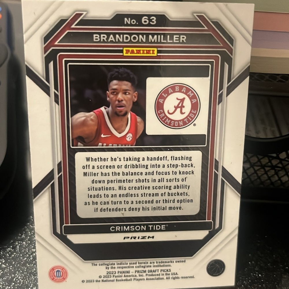 Trading cards - Picture 2 of 2
